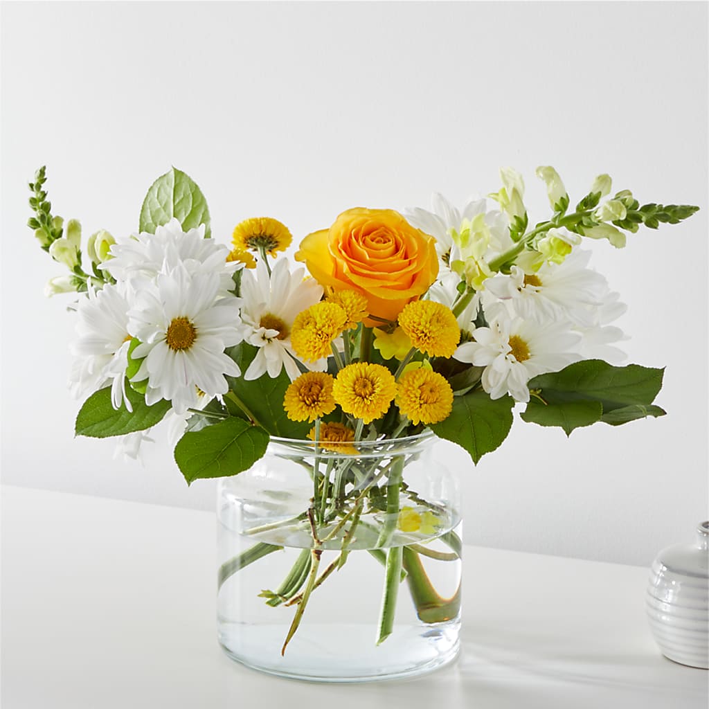 Sun Salutation Bouquet – Distinctive Designs Floral Llc, Vilonia AR