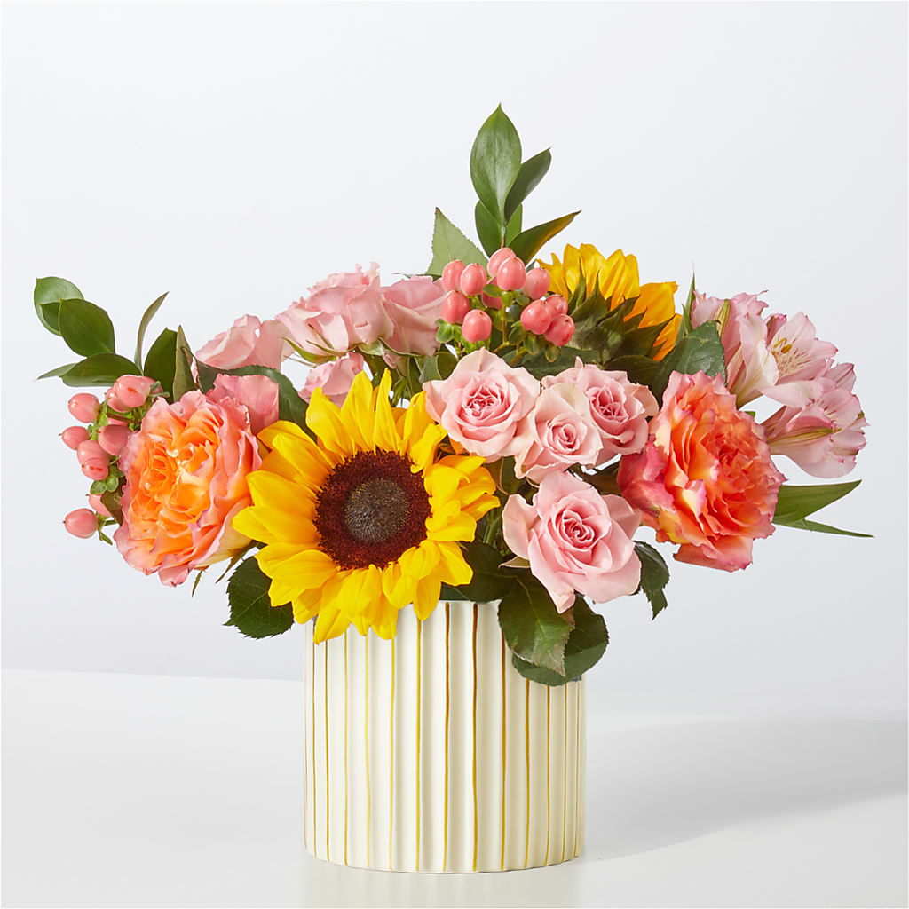 Sun's Out Bouquet – Distinctive Designs Floral Llc, Vilonia AR
