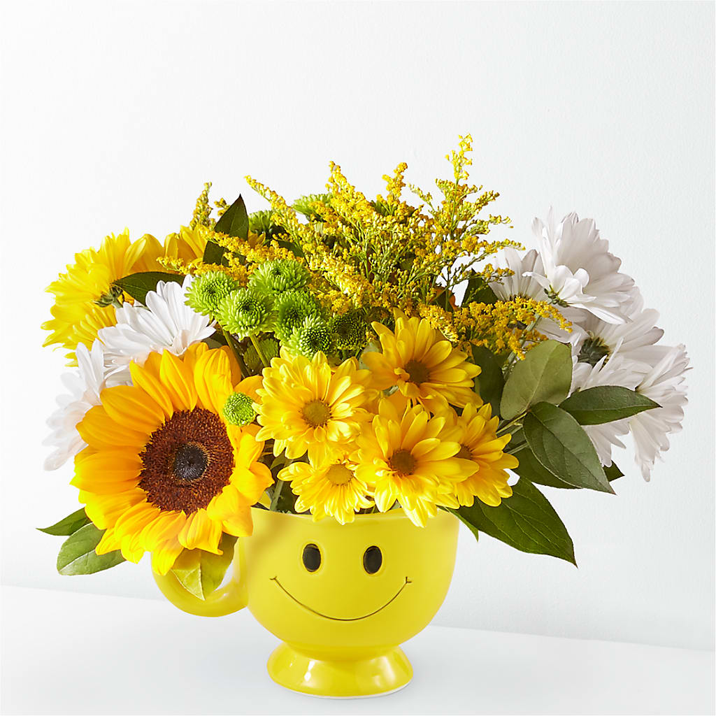 Joyful Smiles Bouquet – Distinctive Designs Floral Llc, Vilonia AR