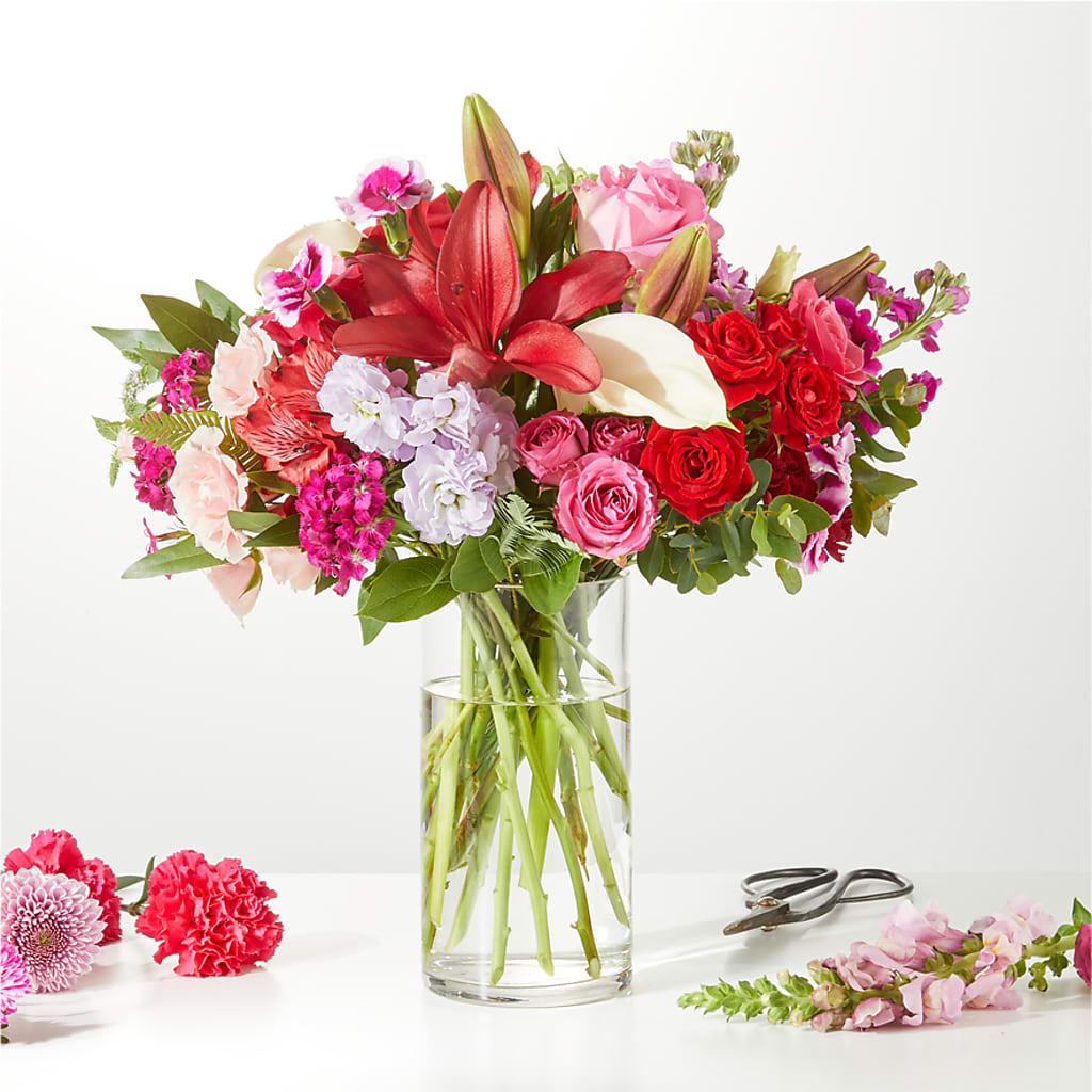 Swooning Over You - A Luxury Florist Original – Distinctive Designs Floral Llc, Vilonia AR