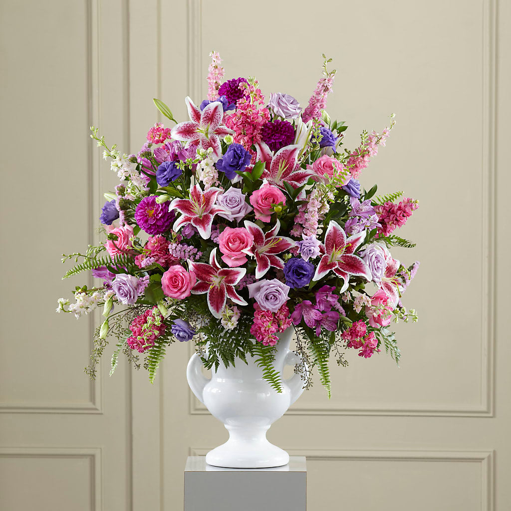 Peaceful Tribute Arrangement – Distinctive Designs Floral Llc, Vilonia AR