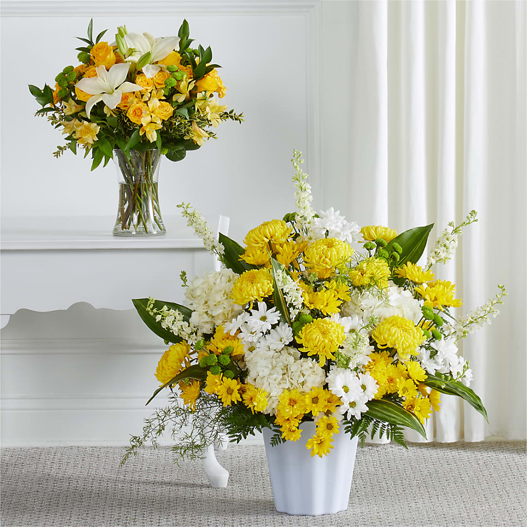 Warm Remembrance Bundles – Distinctive Designs Floral Llc, Vilonia AR