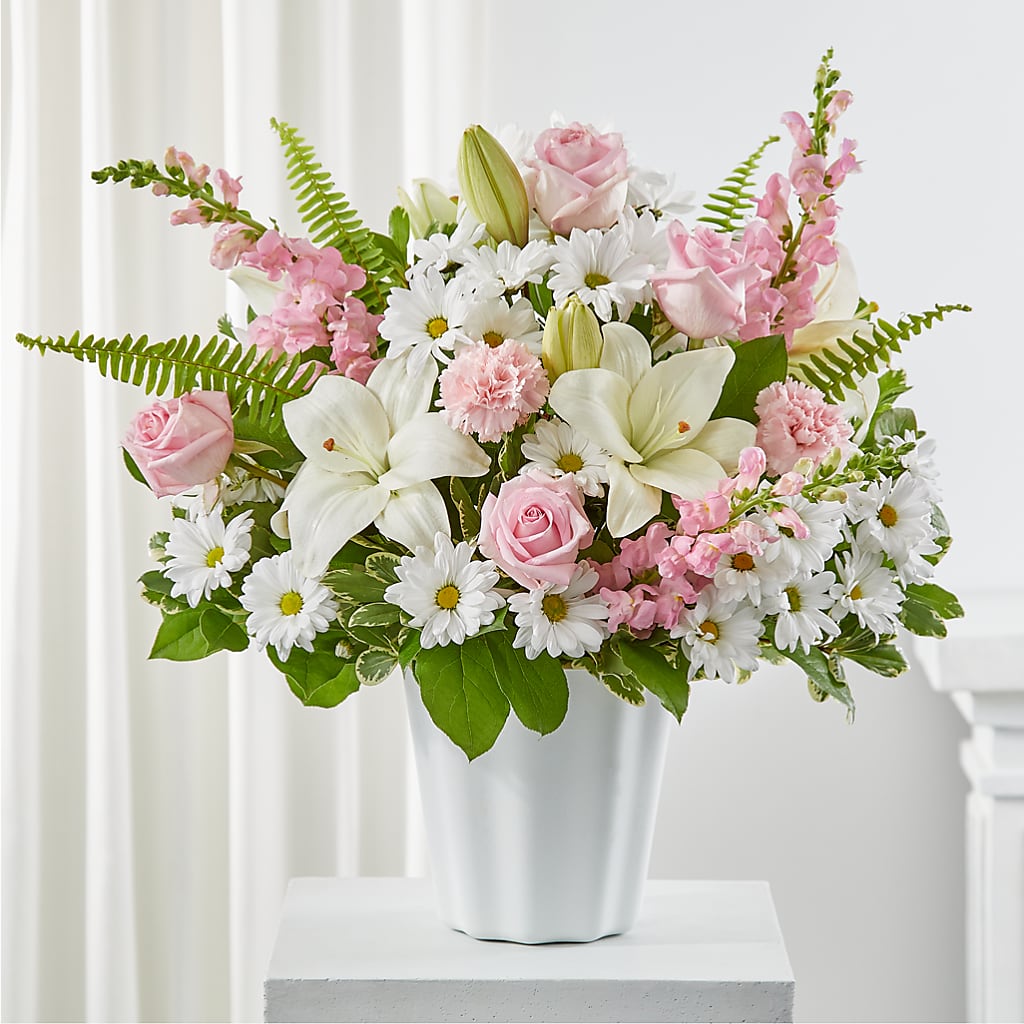 Soft Touch Tabletop Basket – Distinctive Designs Floral Llc, Vilonia AR