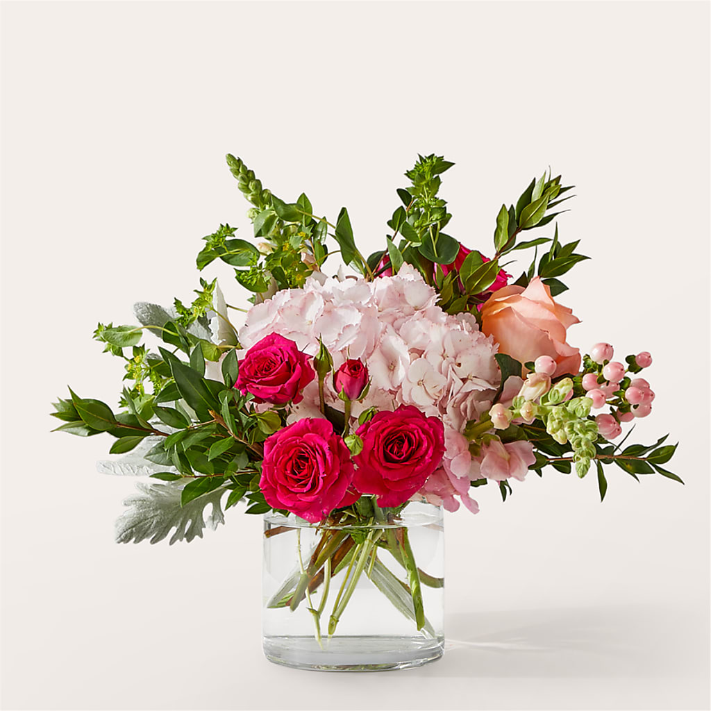 Glitz & Glam Bouquet – Distinctive Designs Floral Llc, Vilonia AR