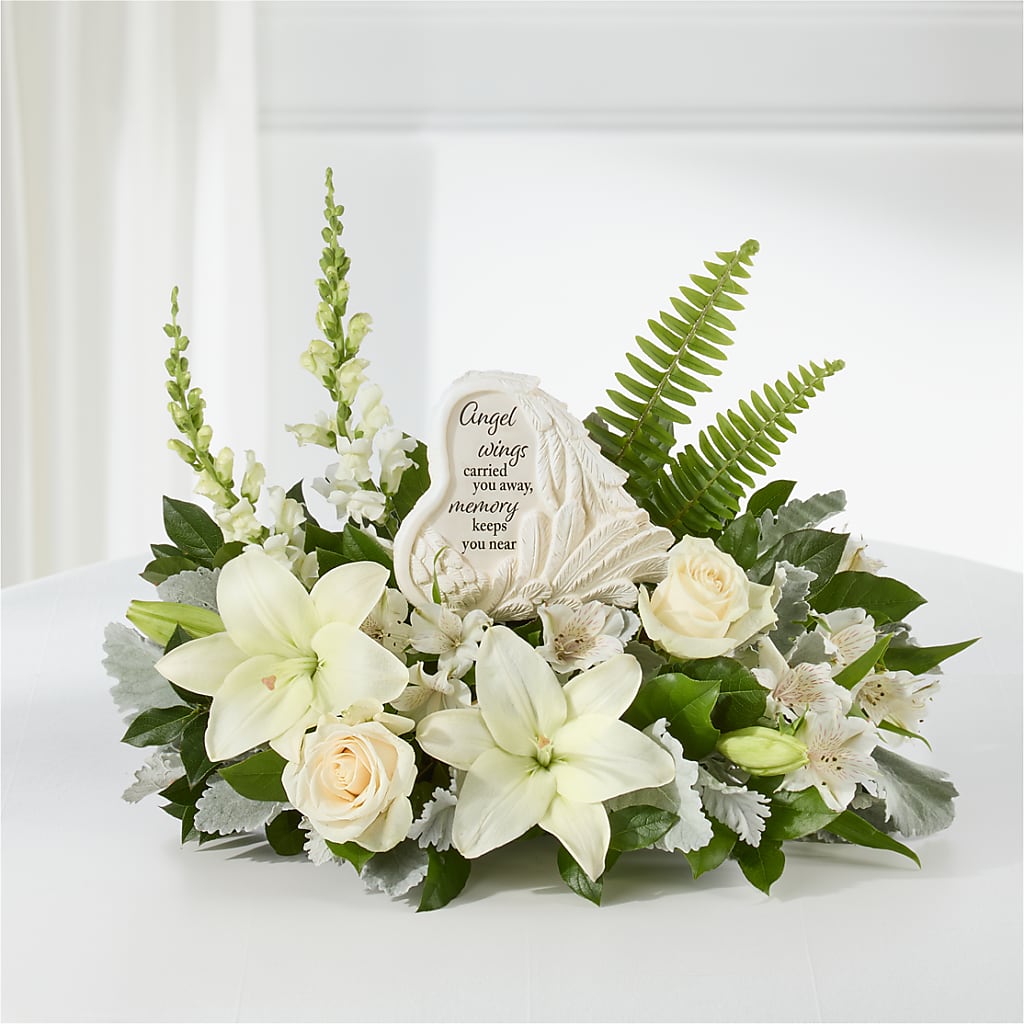Holding You Close Arrangement –  Distinctive Designs Floral Llc, Vilonia AR